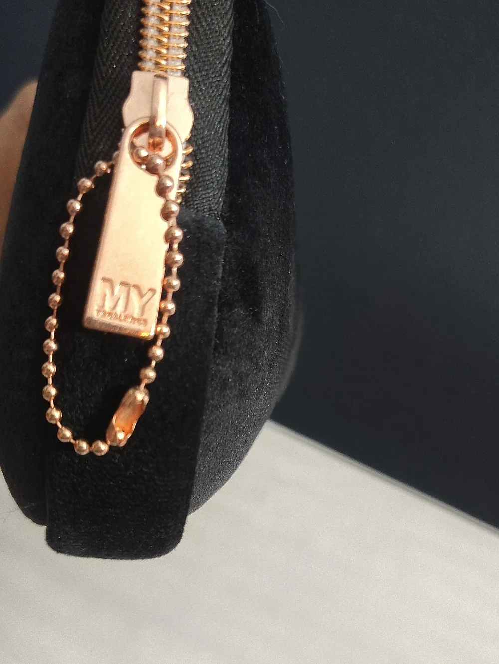 Travel Black Velvet Straightener Accessory Case Heat Resistant Rose Gold Text